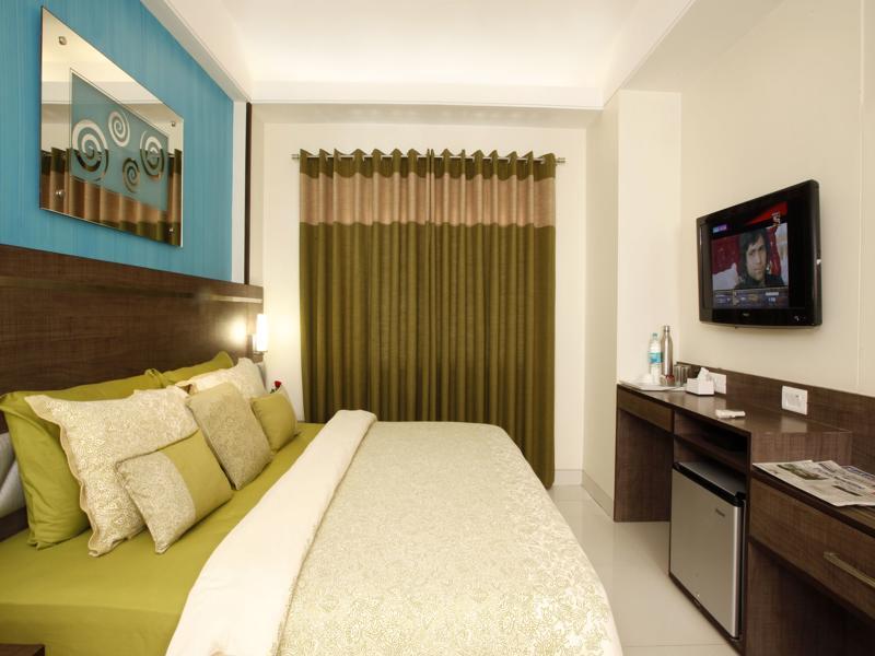 Bizz Tamanna Hotel Pune Esterno foto